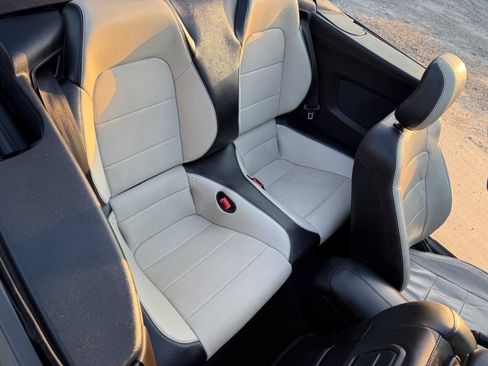 Used 2018 Ford Mustang Premium RWD image 24