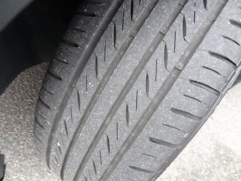 Used 2021 Nissan Kicks S image 30