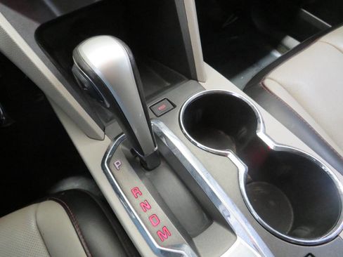 Used 2011 GMC Terrain SLT image 22