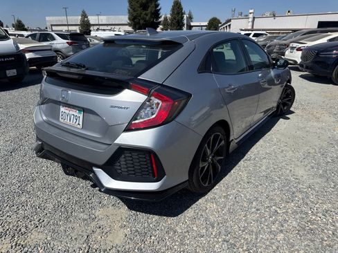 Used 2018 Honda Civic Sport image 5