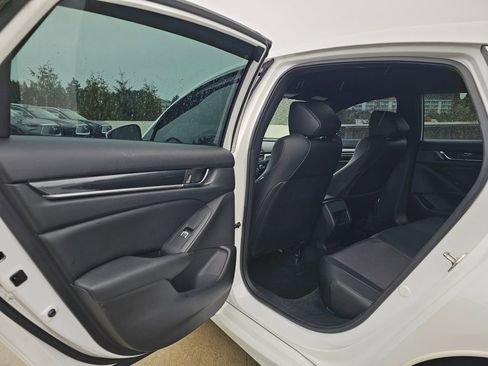 Used 2019 Honda Accord Sport image 16