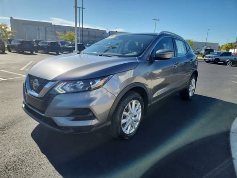 Used 2020 Nissan Rogue Sport SV image 6