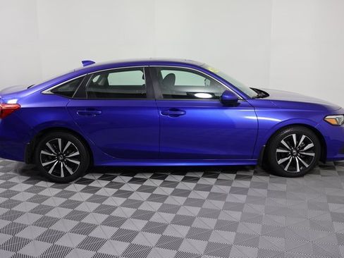 Used 2023 Honda Civic EX image 9