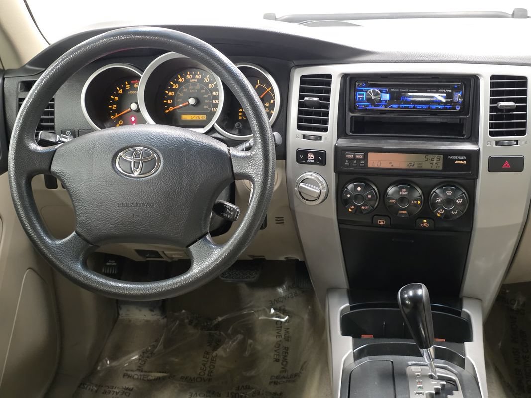 Used 2006 Toyota 4Runner SR5 AWD/4WD image 17