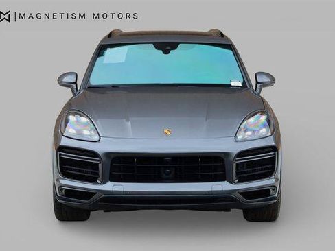 Used 2023 Porsche Cayenne Turbo AWD/4WD image 6