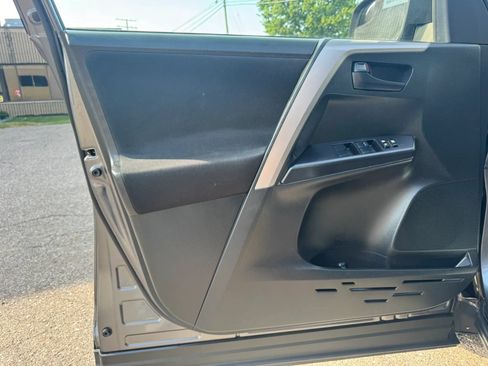 Used 2017 Toyota RAV4 LE w/ All Weather Liner Package AWD/4WD image 23