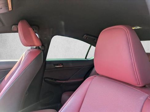Certified 2022 Lexus IS 300 image 5