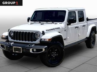Used 2024 Jeep Gladiator Sport AWD/4WD video 1