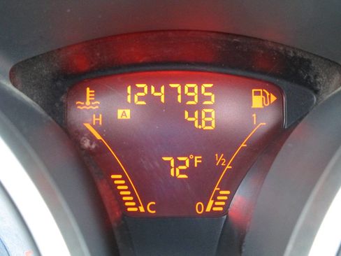 Used 2012 Nissan Juke SV image 17