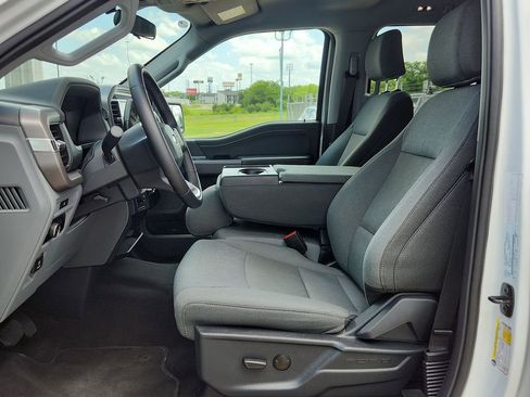Used 2025 Ford F150 XLT w/ Equipment Group 301A Standard AWD/4WD image 3