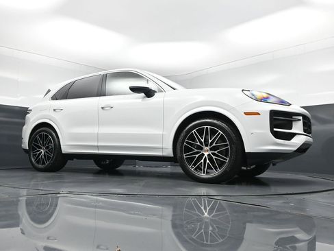 New 2026 Porsche Cayenne AWD/4WD image 27
