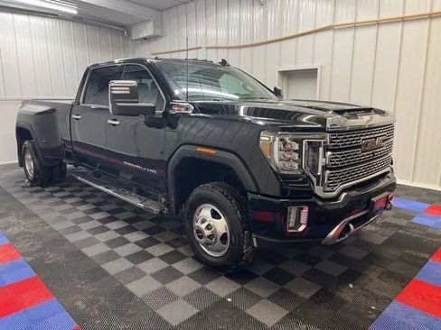 Used 2020 GMC Sierra 3500 Denali w/ Denali Ultimate Package image 2