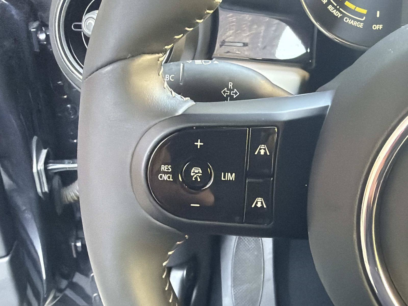 Used 2024 MINI Cooper SE FWD image 14