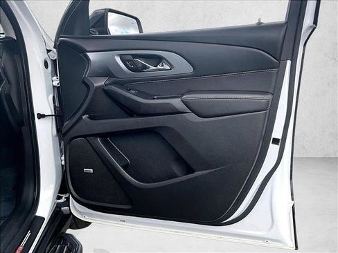 Used 2021 Chevrolet Traverse Premier w/ Redline Edition FWD image 19