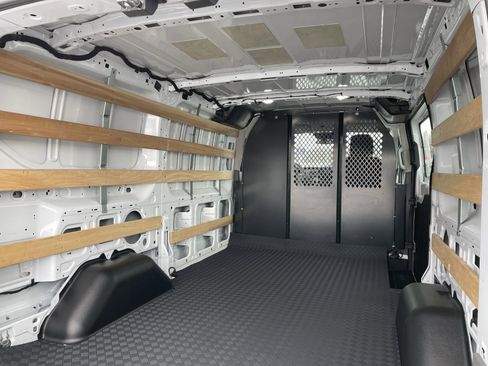 Used 2024 Ford Transit 250 Low Roof w/ Exterior Upgrade Package image 7