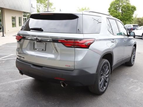 Used 2023 Chevrolet Traverse RS AWD/4WD image 3