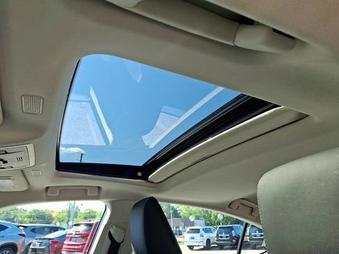 Certified 2024 Lexus ES 350 w/ Premium Package FWD image 15