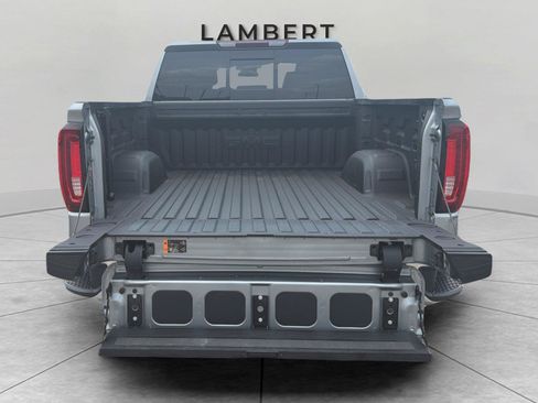 Used 2024 GMC Sierra 1500 SLT w/ SLT Premium Plus Package AWD/4WD image 20