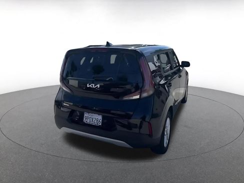 Used 2025 Kia Soul LX w/ LX Technology Package image 12
