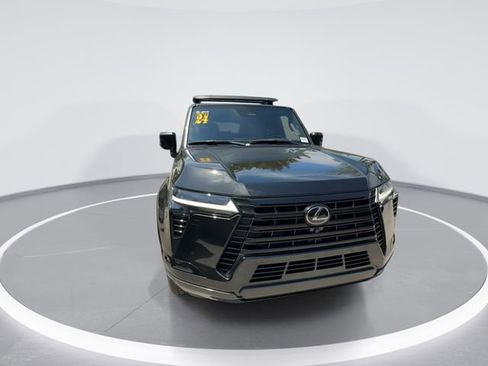 Used 2024 Lexus GX 550 w/ Accessory Package (31) image 3