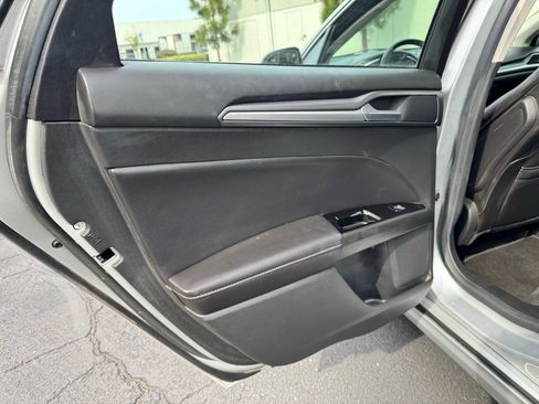 Used 2013 Ford Fusion Titanium image 36