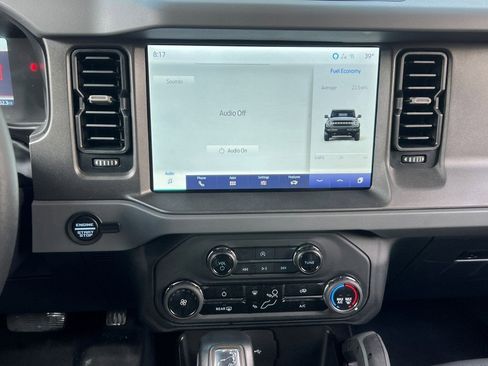 Used 2024 Ford Bronco Big Bend image 16