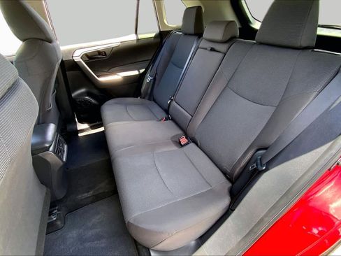 Certified 2025 Toyota RAV4 LE FWD image 20