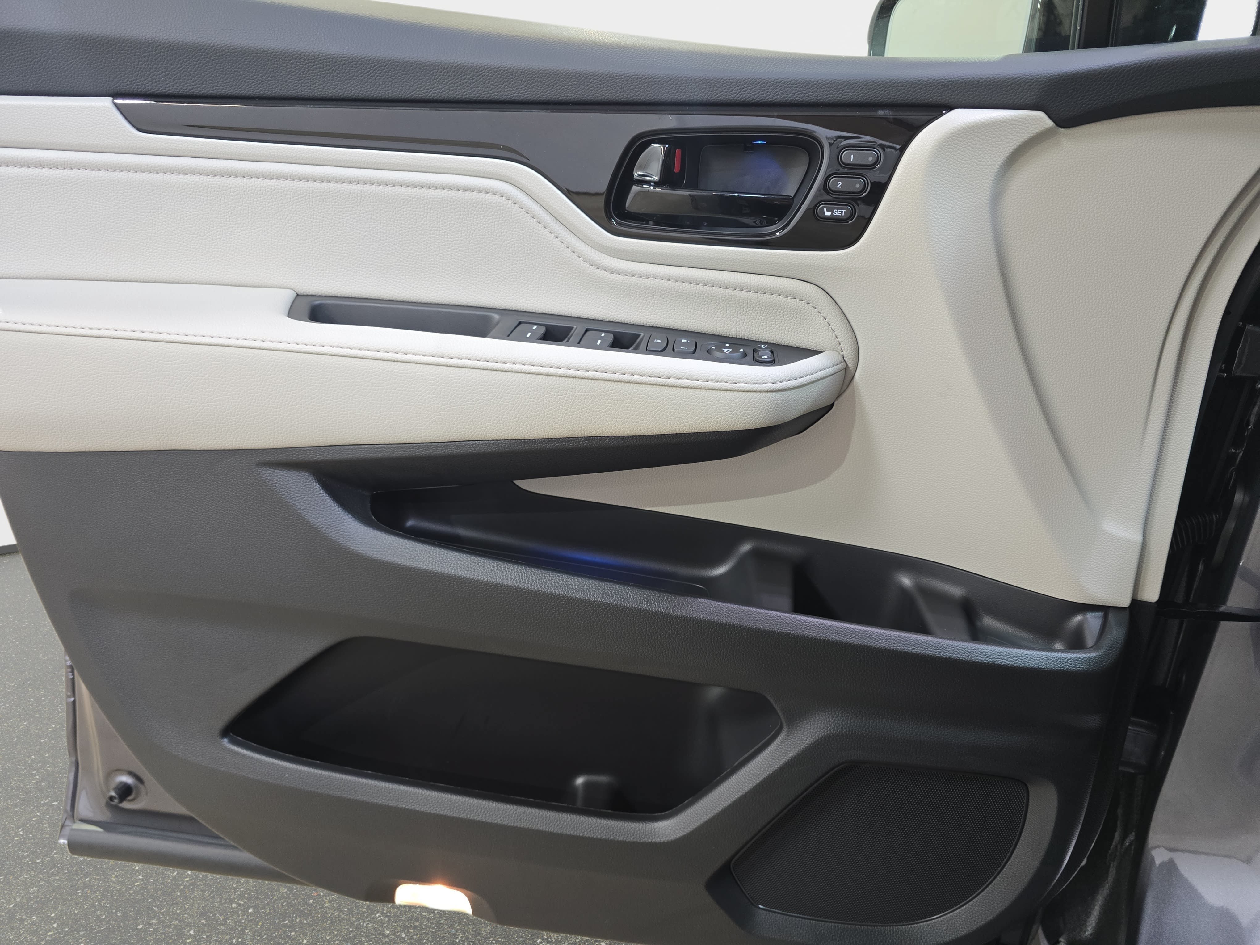 New 2027 Honda Odyssey Elite image 24