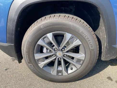 New 2026 Chevrolet Equinox LT w/ Safety and Technology Package AWD/4WD image 25