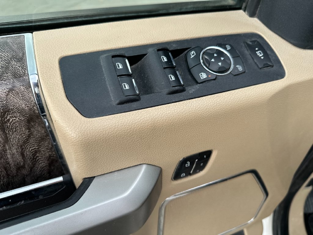 Used 2019 Ford F250 Lariat w/ Lariat Value Package AWD/4WD image 10