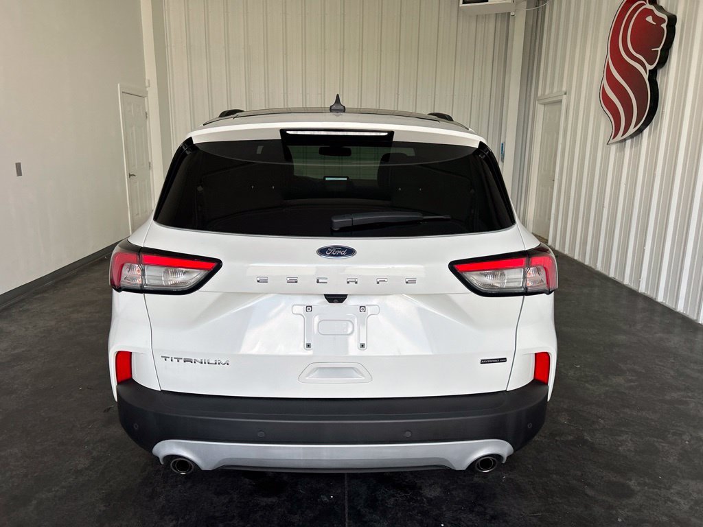 Used 2020 Ford Escape Titanium w/ Titanium Premium Package 2.0 AWD/4WD image 3