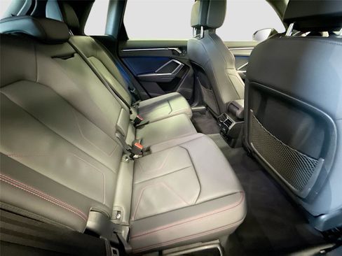 Certified 2025 Audi Q3 2.0T Premium Plus w/ Premium Plus Package image 29