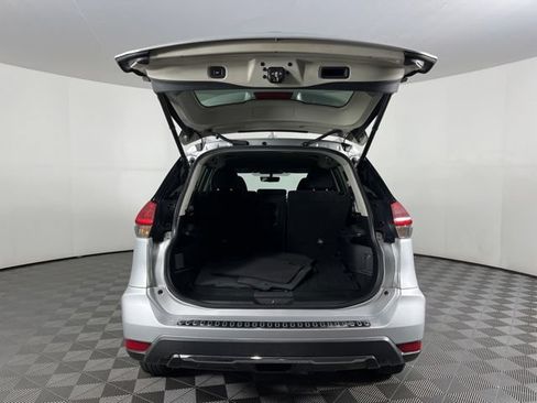Used 2018 Nissan Rogue SV FWD image 52