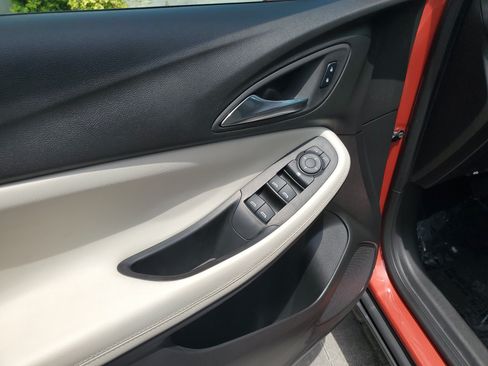 Used 2024 Buick Encore GX Preferred FWD image 18