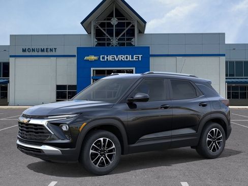 New 2026 Chevrolet TrailBlazer LT w/ Driver Confidence Package FWD image 2