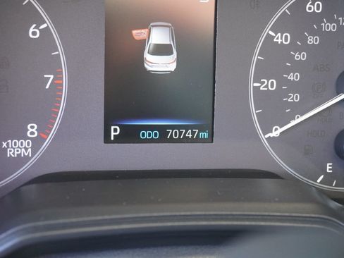 Used 2023 Toyota Corolla LE FWD image 9
