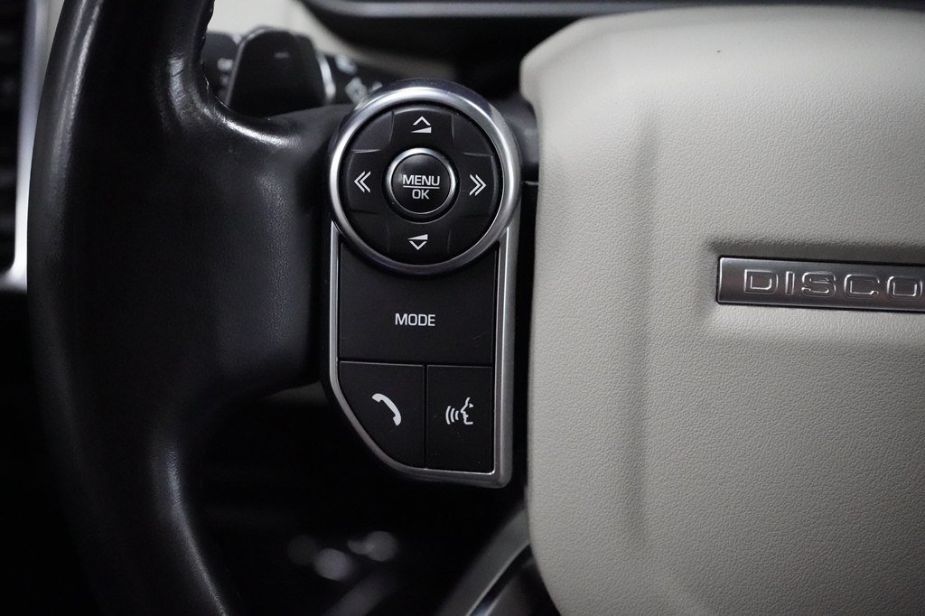 Used 2018 Land Rover Discovery HSE AWD/4WD image 15