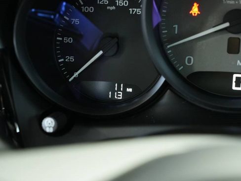 New 2026 Porsche Macan S image 15