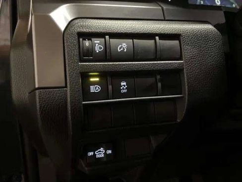 Used 2025 Toyota Tacoma SR5 image 30