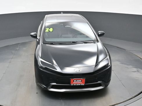 Used 2024 Toyota Prius XLE image 39