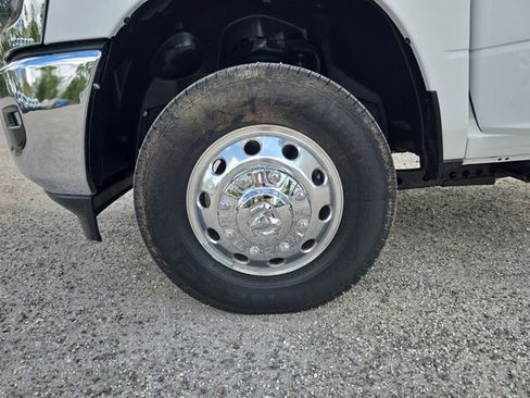 New 2026 RAM 3500 Tradesman w/ Chrome Appearance Group AWD/4WD image 23