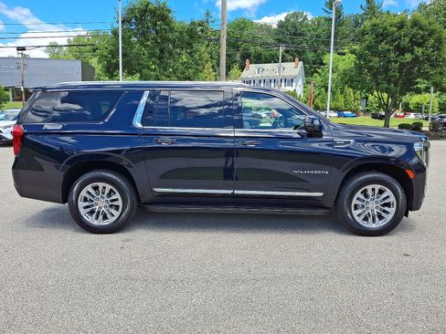 Used 2024 GMC Yukon XL SLT w/ SLT Premium Package AWD/4WD image 26