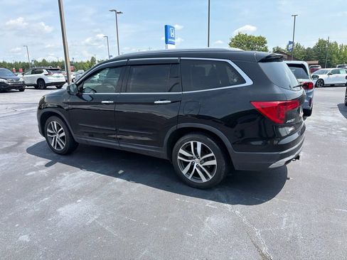 Used 2018 Honda Pilot Touring image 5