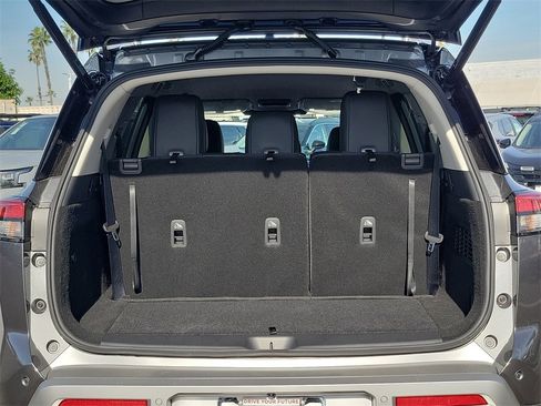 New 2025 Nissan Pathfinder Rock Creek image 17