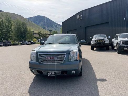 Used 2008 GMC Yukon Denali AWD/4WD image 3
