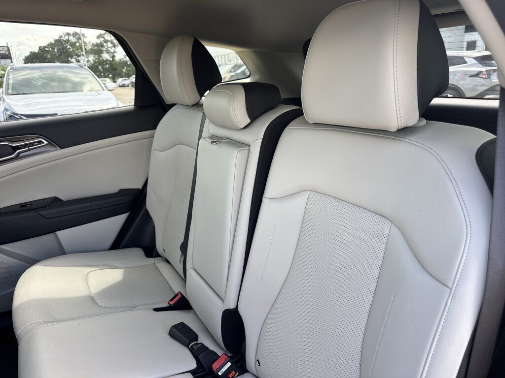 Certified 2024 Kia Sportage EX FWD image 29