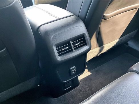 Used 2022 Chevrolet Equinox RS w/ Infotainment Package FWD image 35