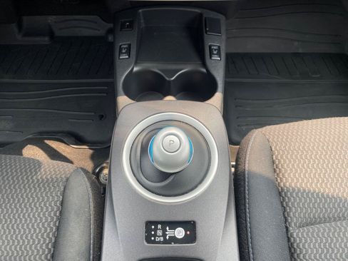 Used 2016 Nissan Leaf S w/ Charger Package FWD image 11