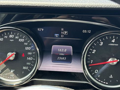 Used 2019 Mercedes-Benz E 300 4MATIC image 26