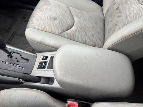 Used 2011 Toyota RAV4 4WD w/ Base L4 Extra Value Pkg image 27